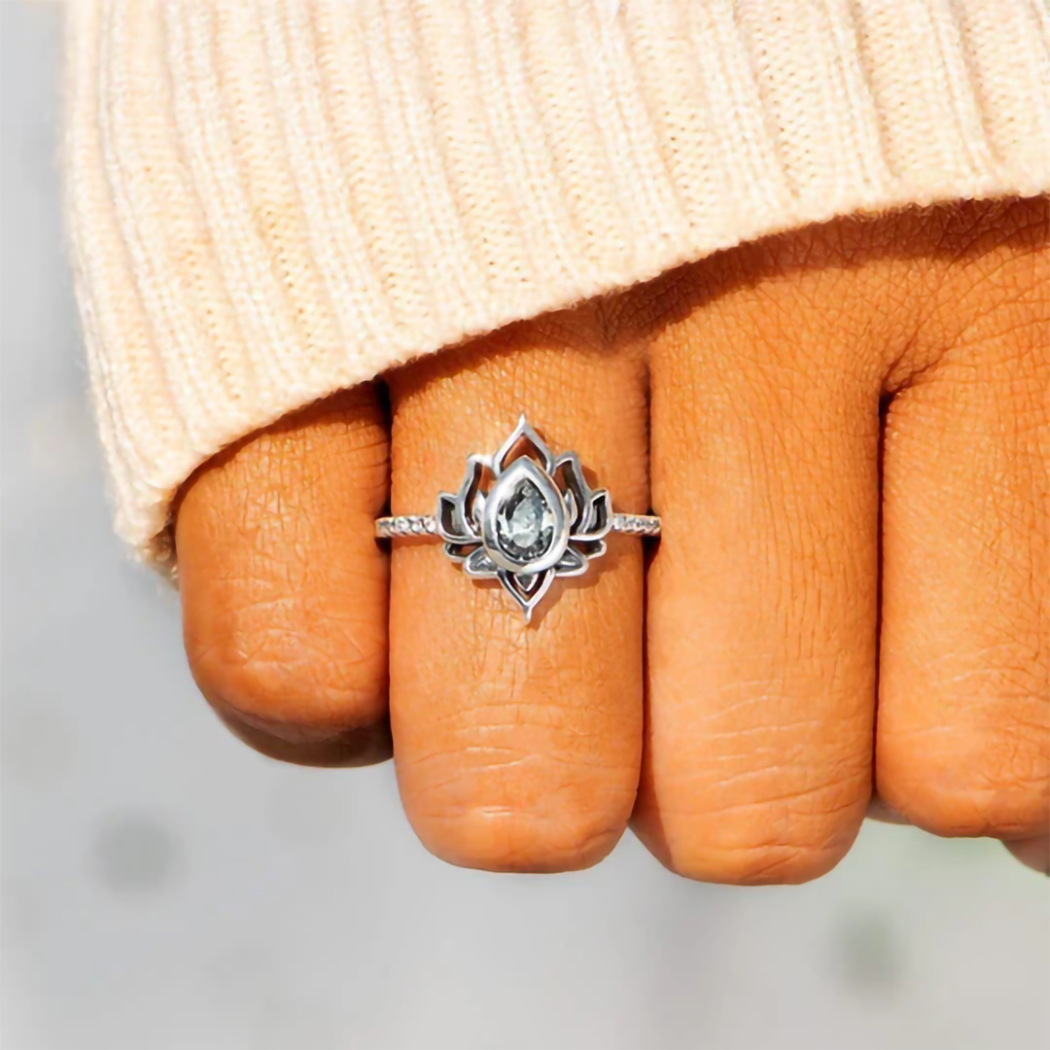 Beginnen Sie noch einmal - Empowerment-Ring mit Stein