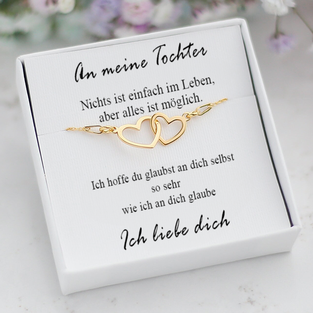 An meine Tochter – goldenes Armband mit Herzen