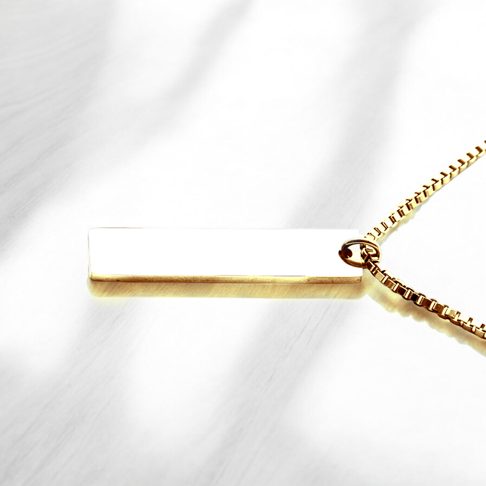 Personalisierte Halskette mit Blick-Anhänger - Gold