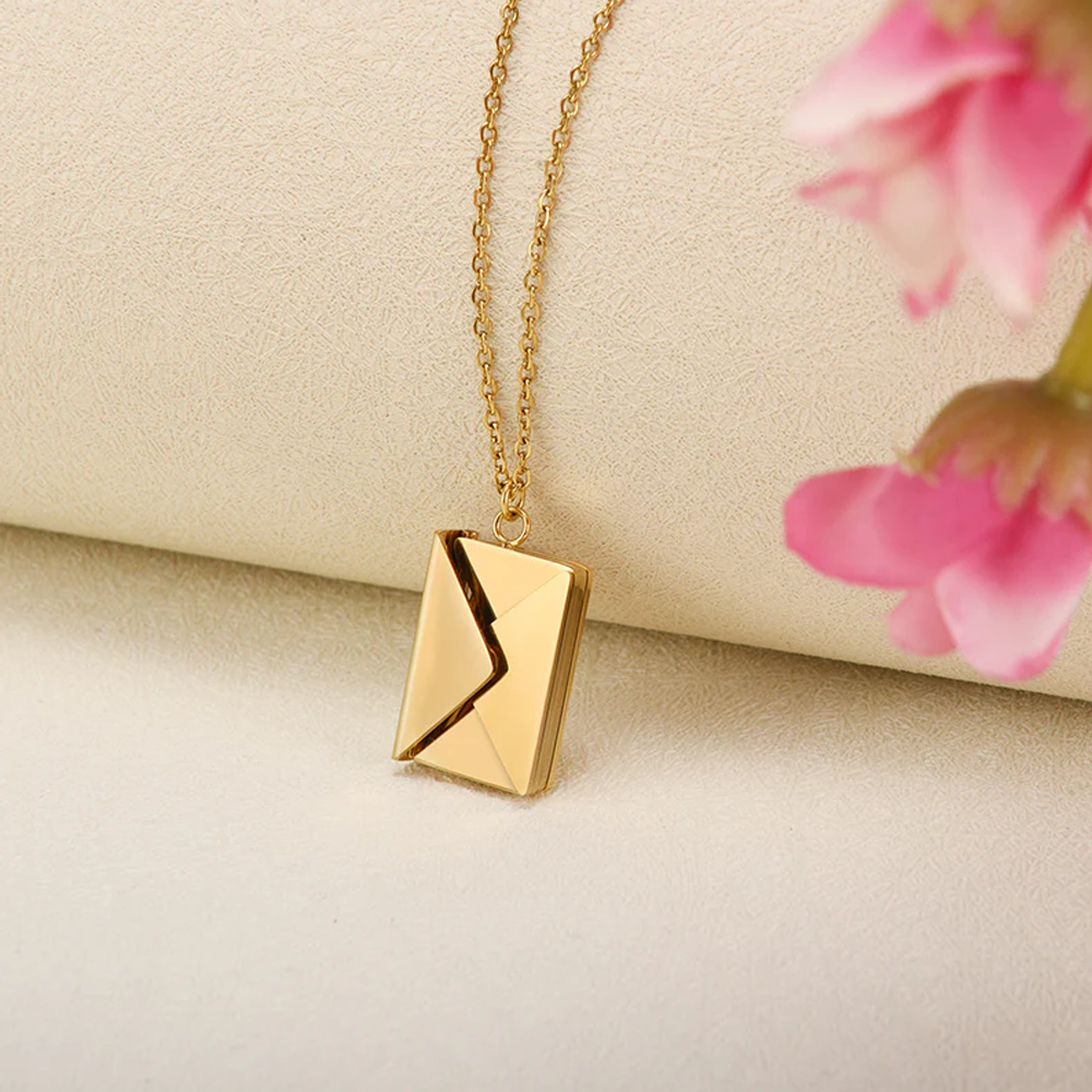 An meine Tochter - Buchstabenkette - Gold